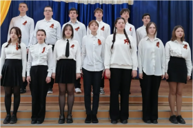 Фестиваль военно-патриотической песни среди 5 - 11 классов.